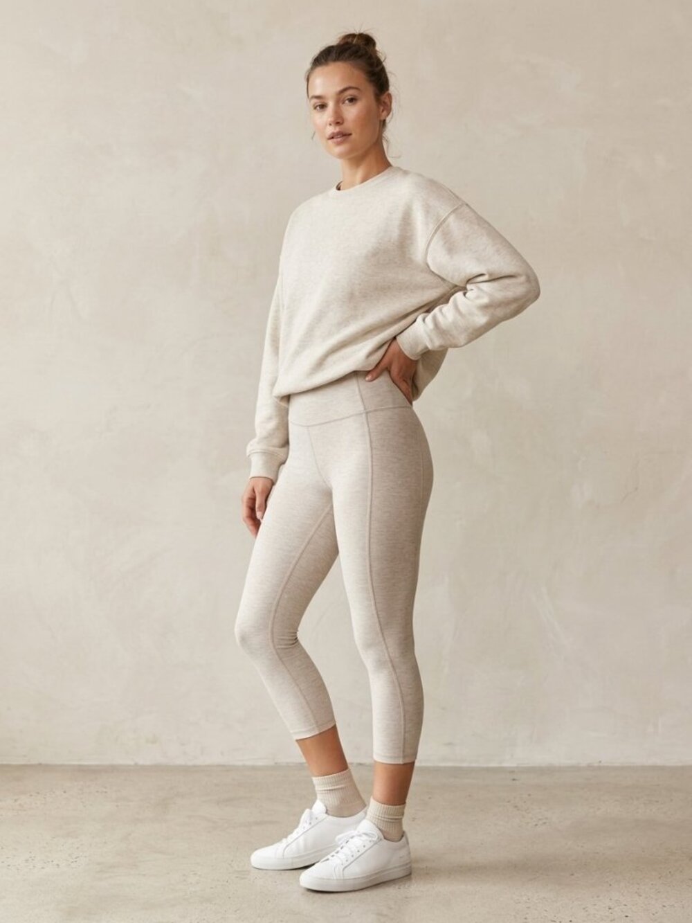 Outdoor Voices 3/4 Warmup Leggings Oatmeal Heather Textured Compression | Size M